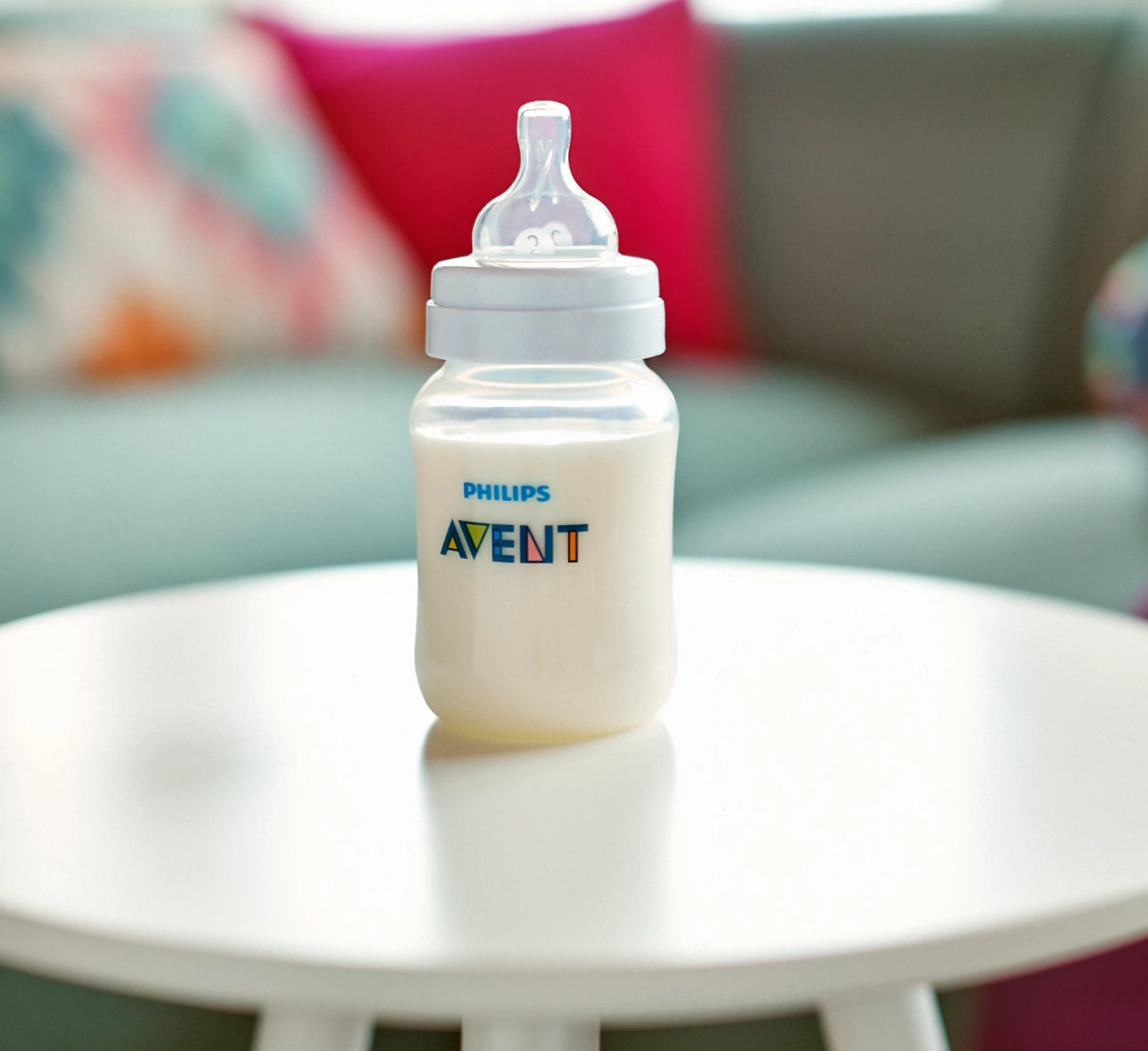 Philips Avent SCY 100/02 Anti-Colic Baby Bottle Set 0m+ Philips Avent SCY 100/02 Anti-Colic Baby Bottle Set 0m+