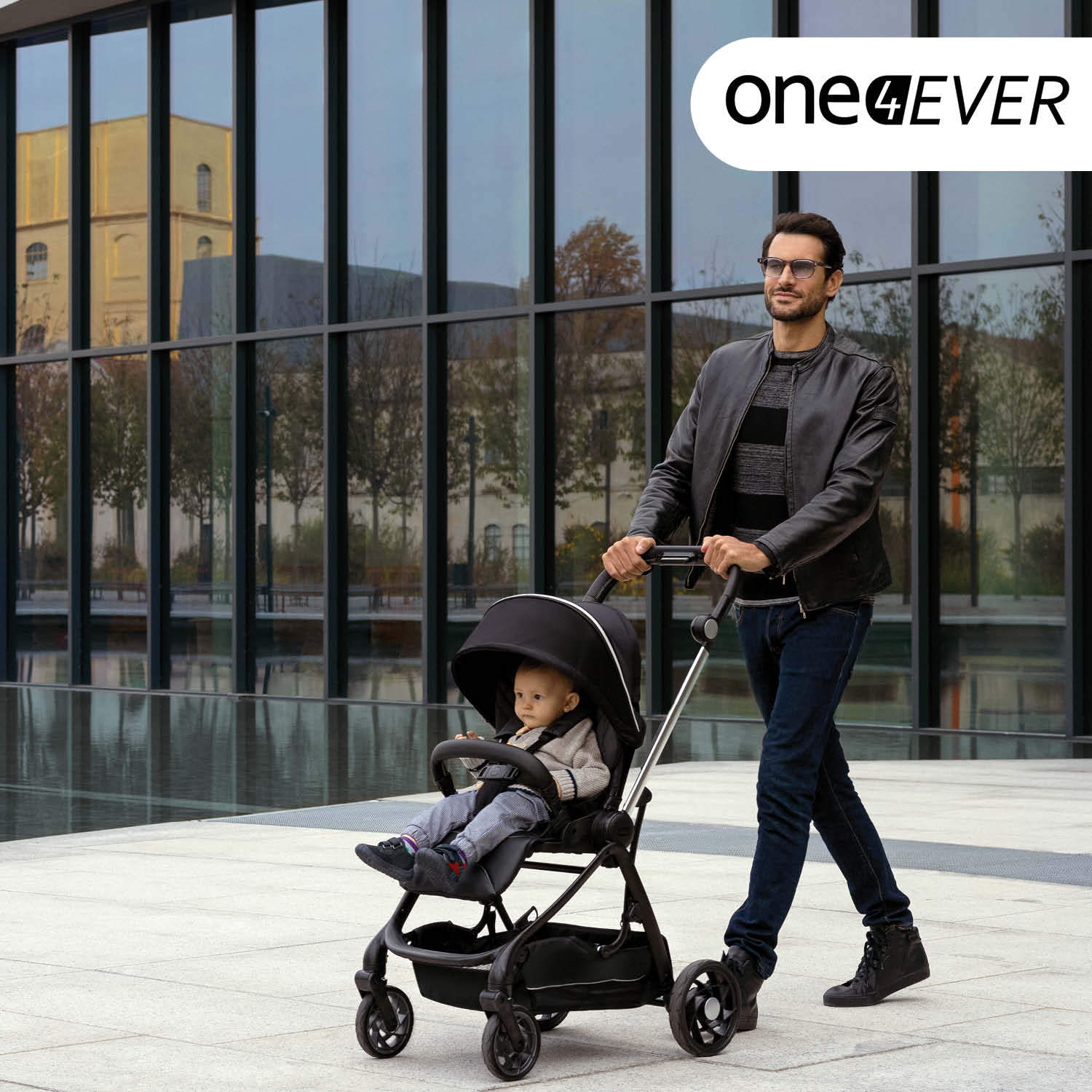 One4Ever 2-ways facing stroller Lightweight