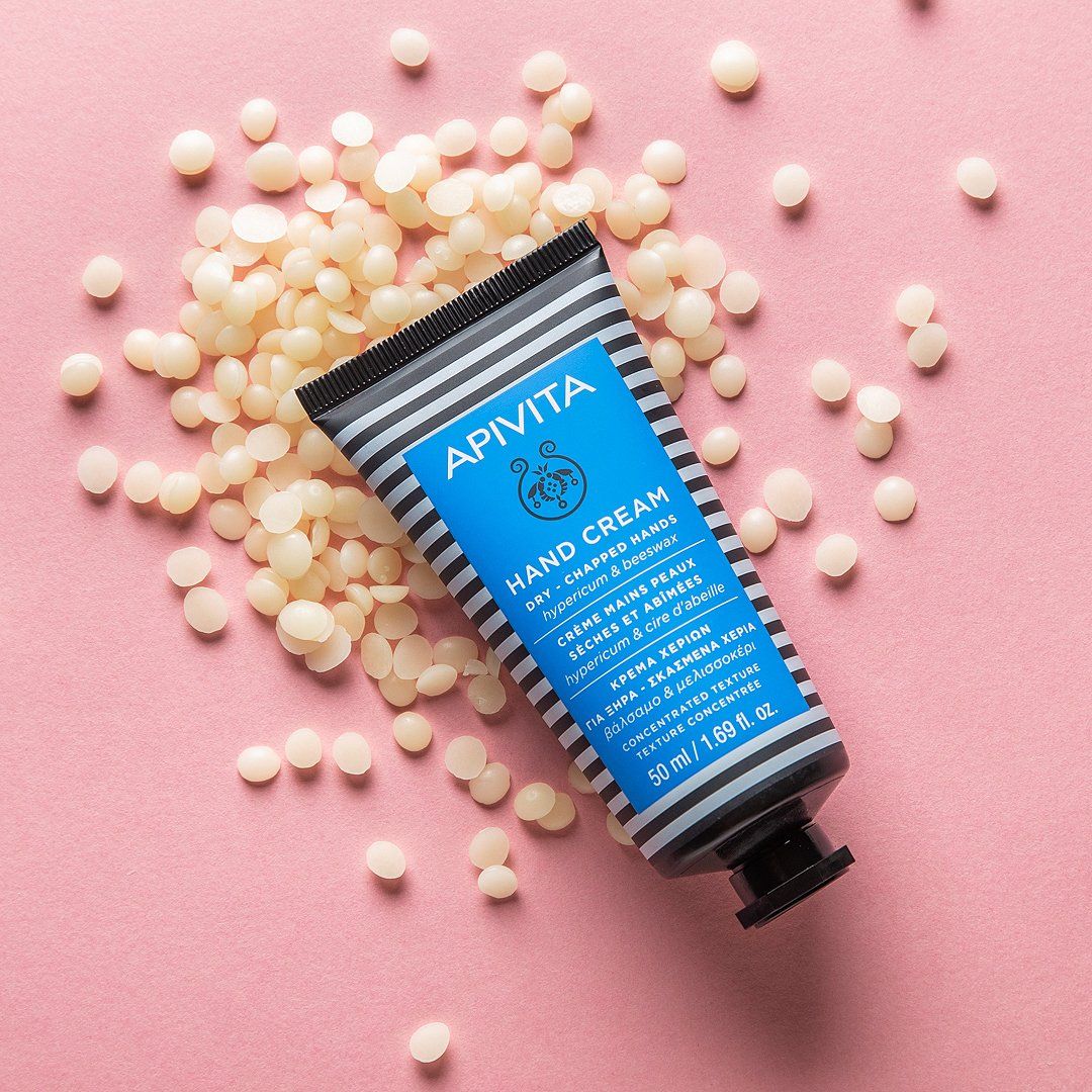 Hand Cream for Dry-Chapped Hands with Concentrated Texture