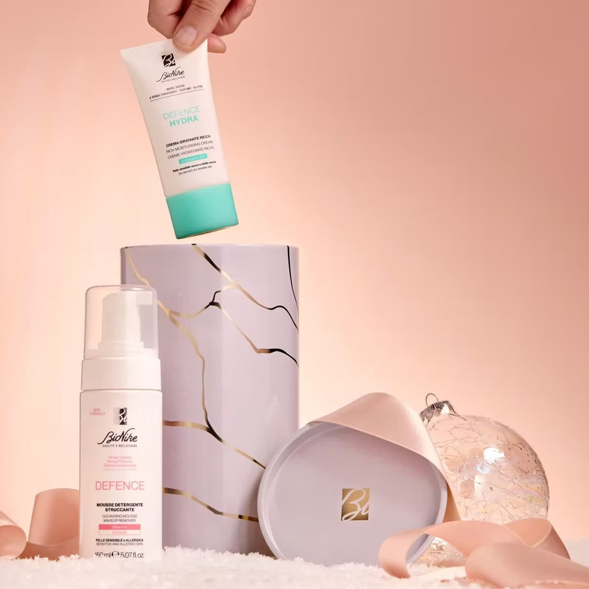 GIFT BOX 2025 DEFENCE BEAUTY ESSENTIALS