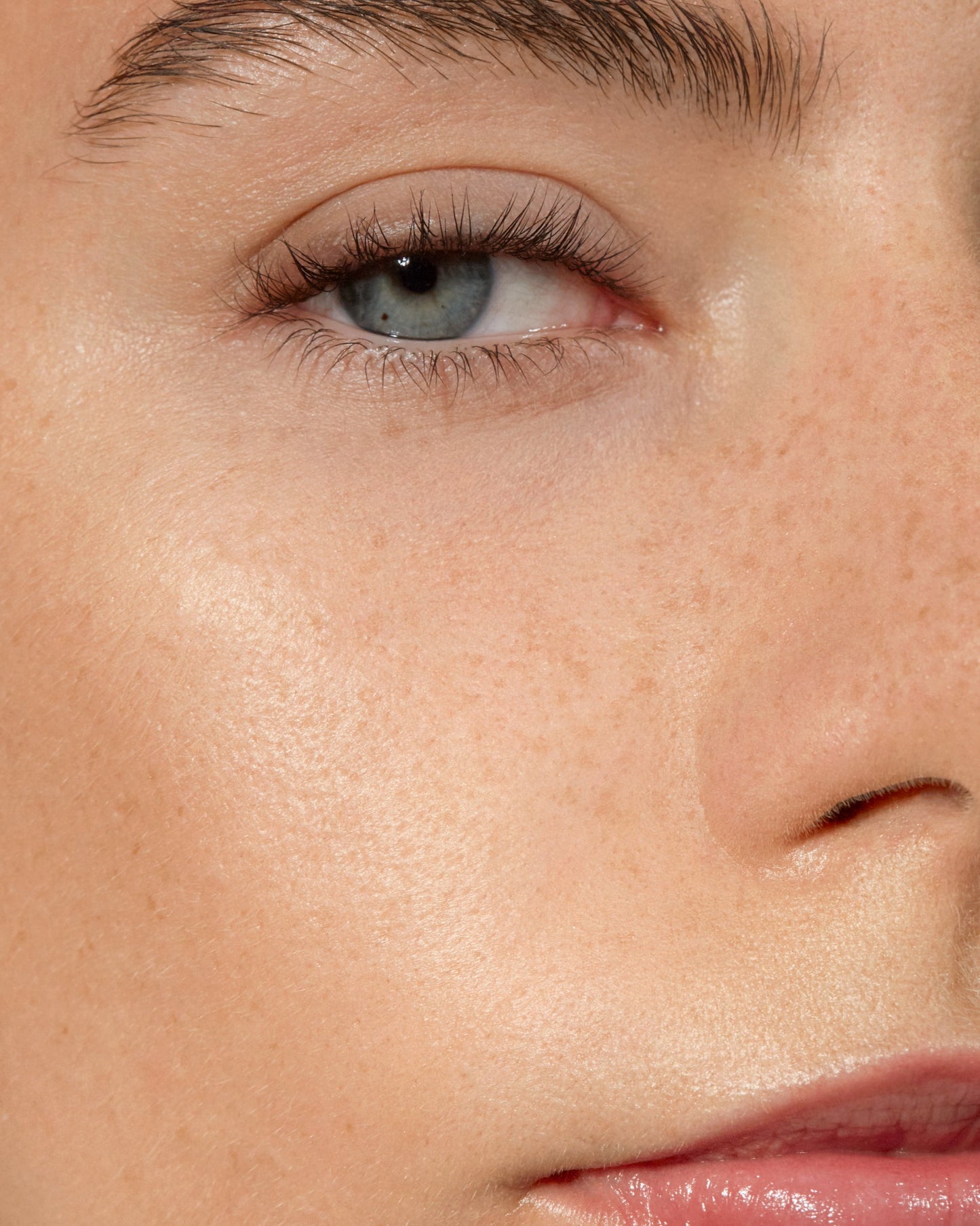 Hyaluron Tinted Serum