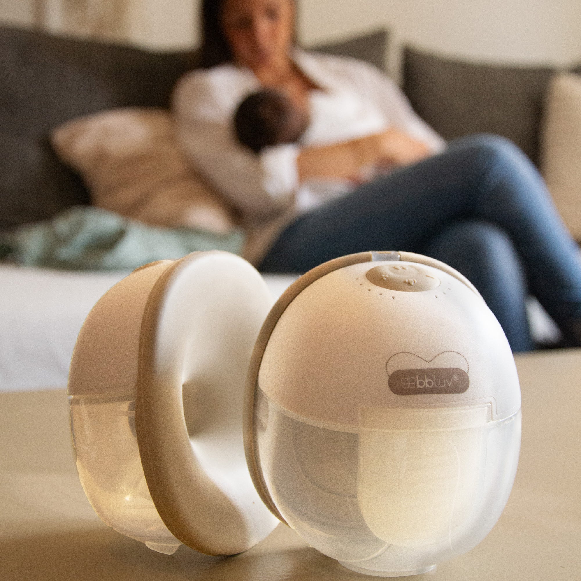 Mumflöw Wearable Heated Breast Pump – Hands-Free 2-in-1 with Massage Function