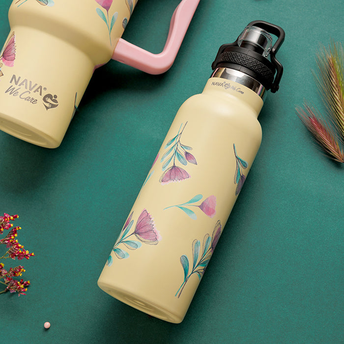 Stainless steel vacuum travel bottle with pouring lid "We Care", Cream Floral 500ml