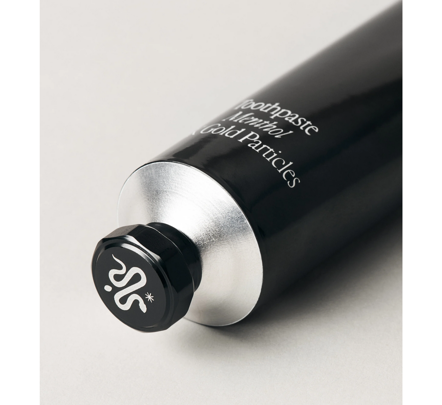 Aurezzi Menthol 24K Gold Particles Toothpaste *75ml