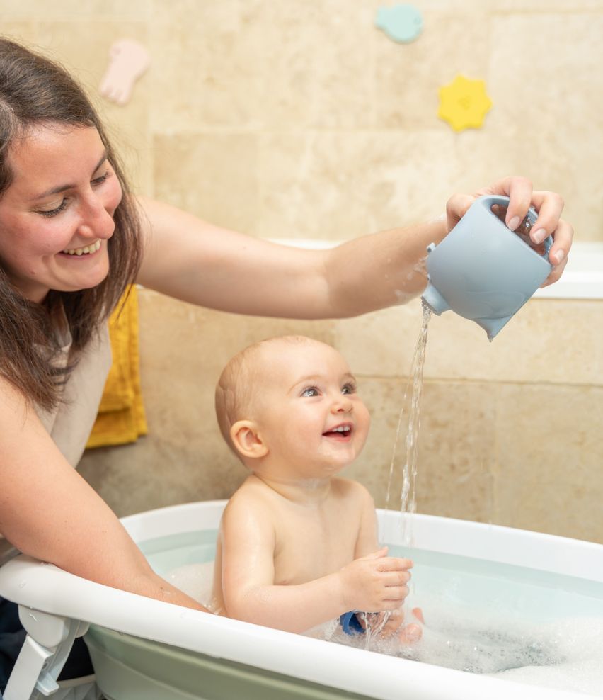 Badabulle Hippo Bath Toy Watering Can