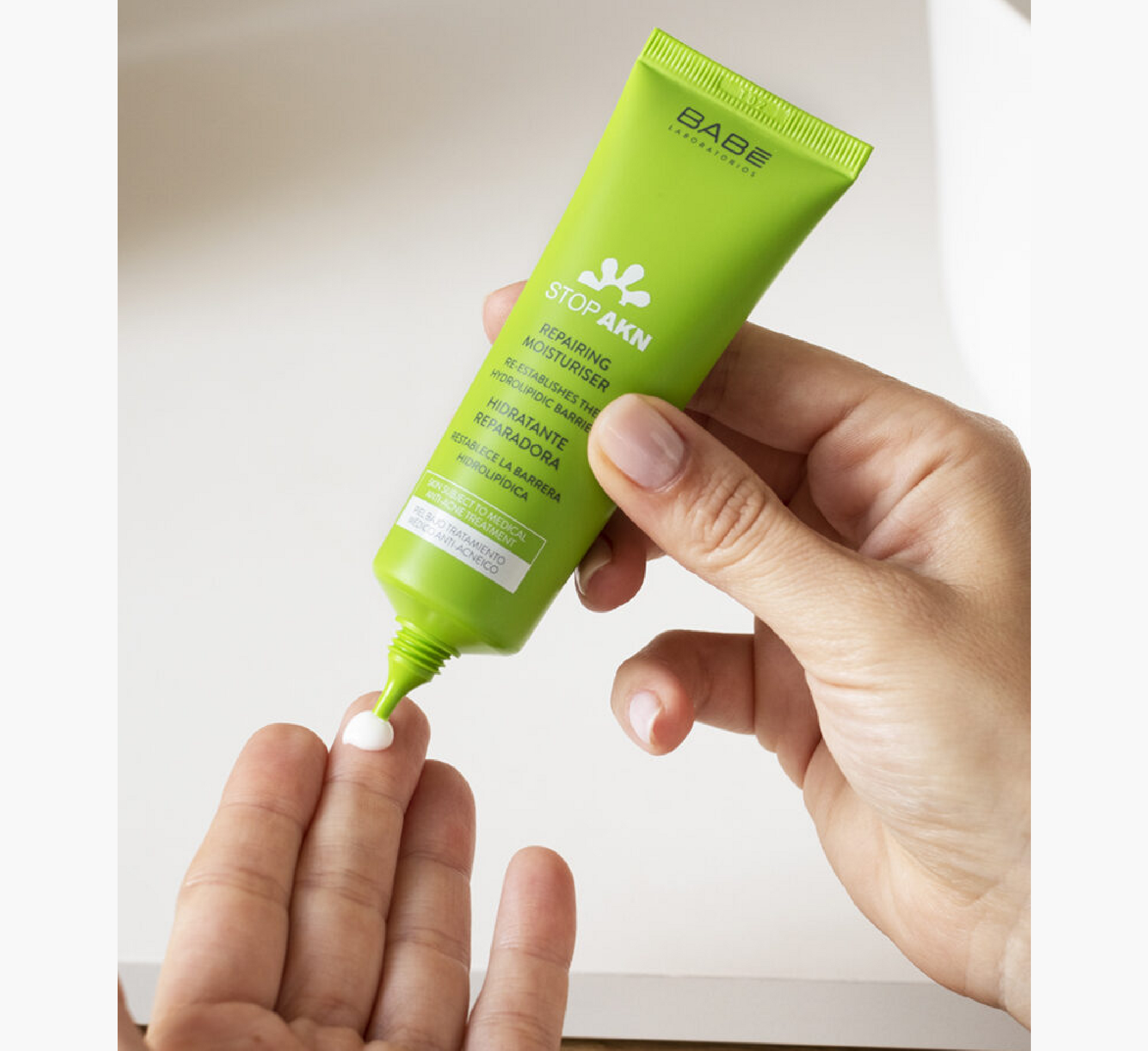 BABE Stop AKN Repairing Moisturiser *50ml