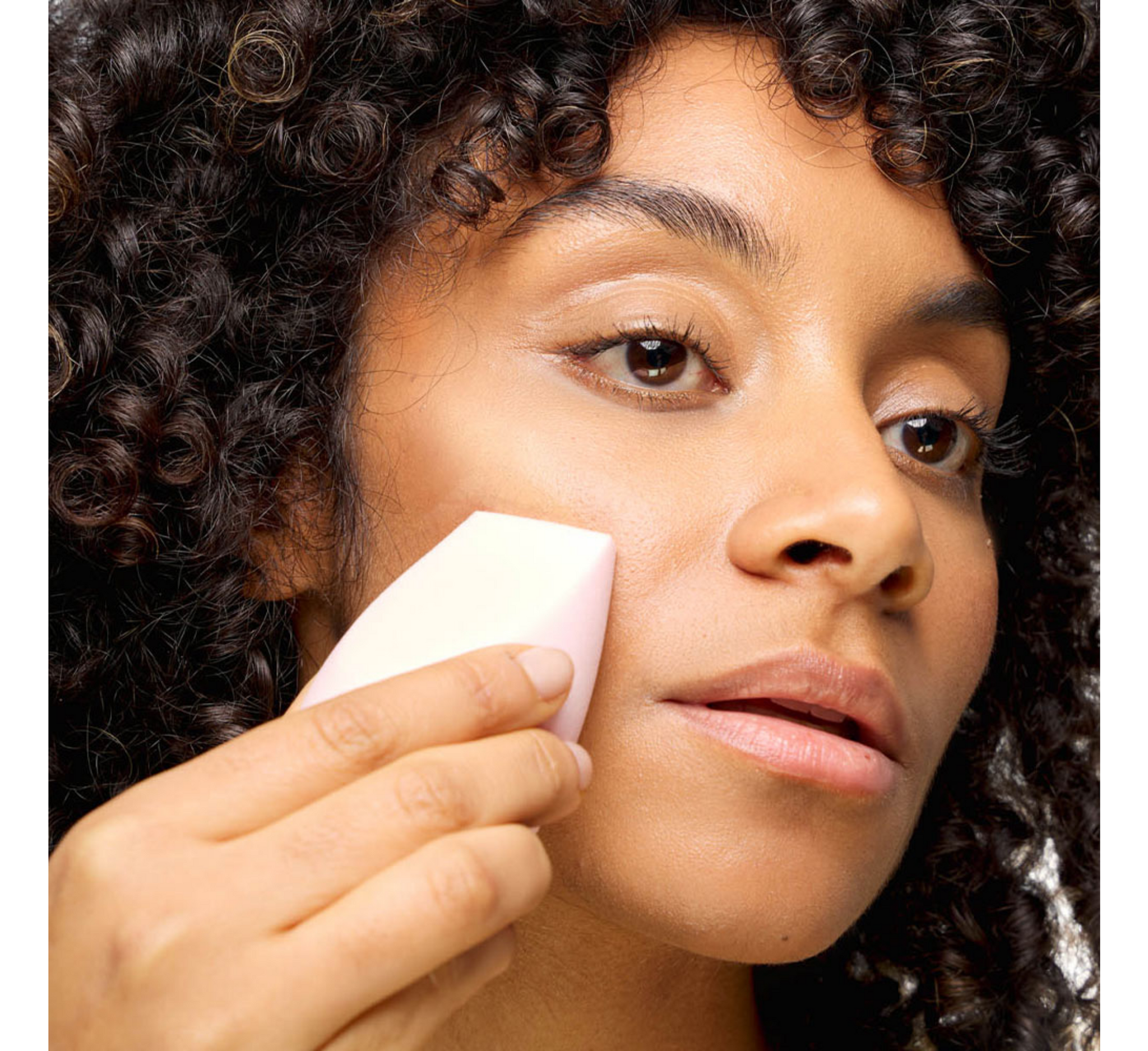 Brushworks Blend & Sculpt Complexion Sponge