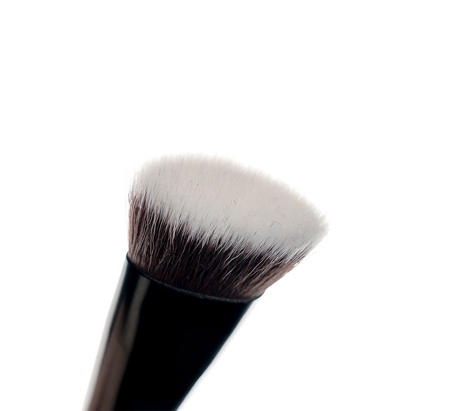 Brushworks бр. 11 четка за контури со рамен врв