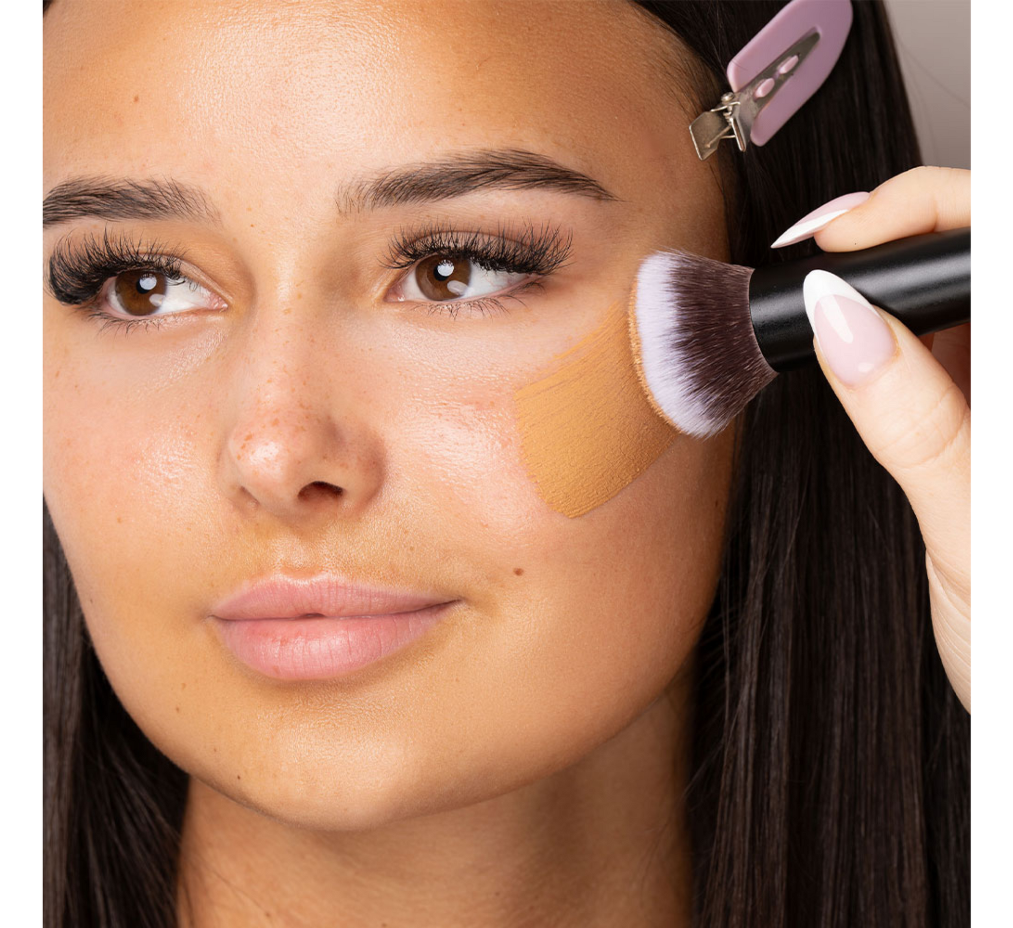 Brushworks No. 2 Buffing Foundation Brush