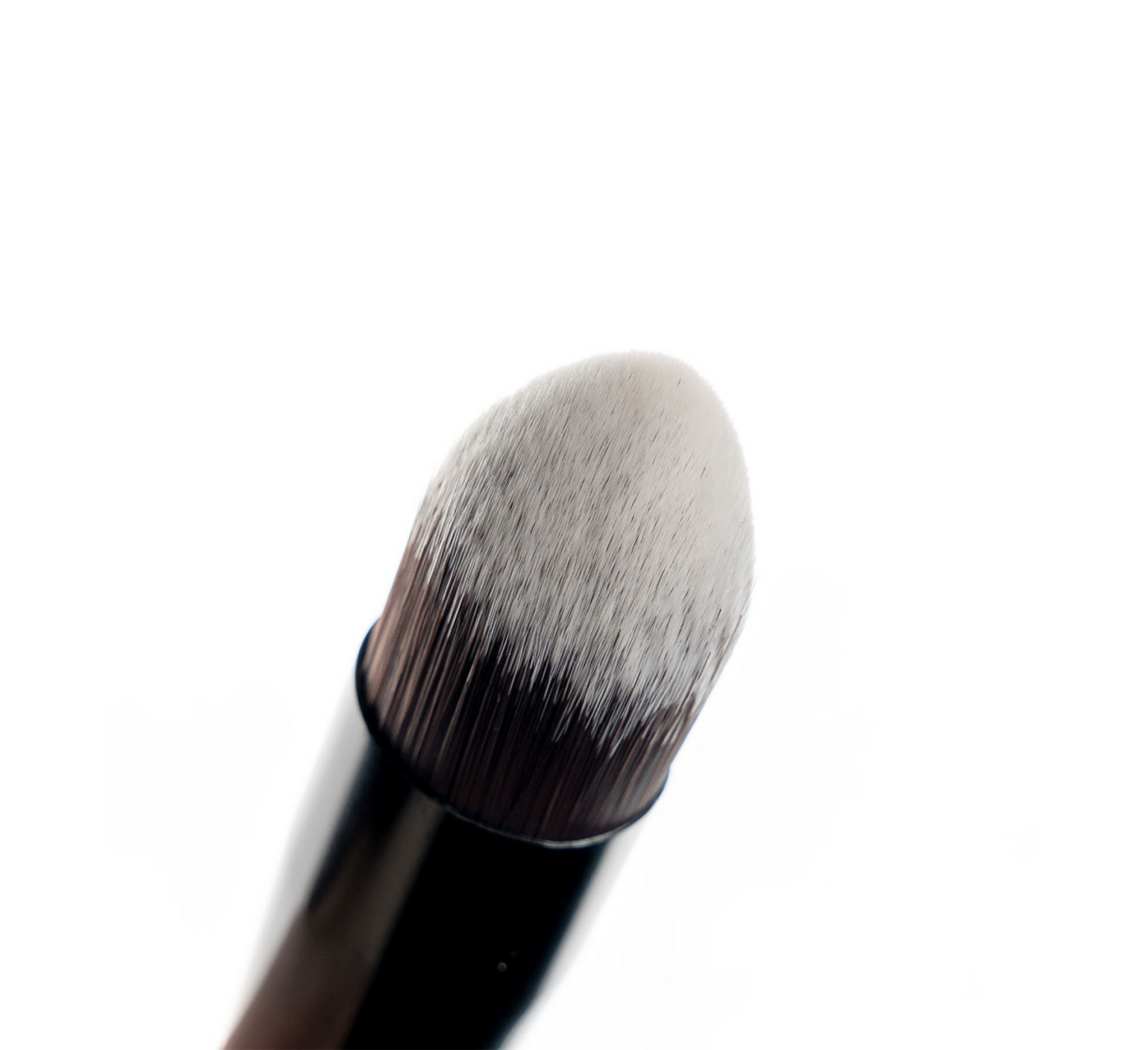 Brushworks No. 4 Tapered Precision Buffing Brush