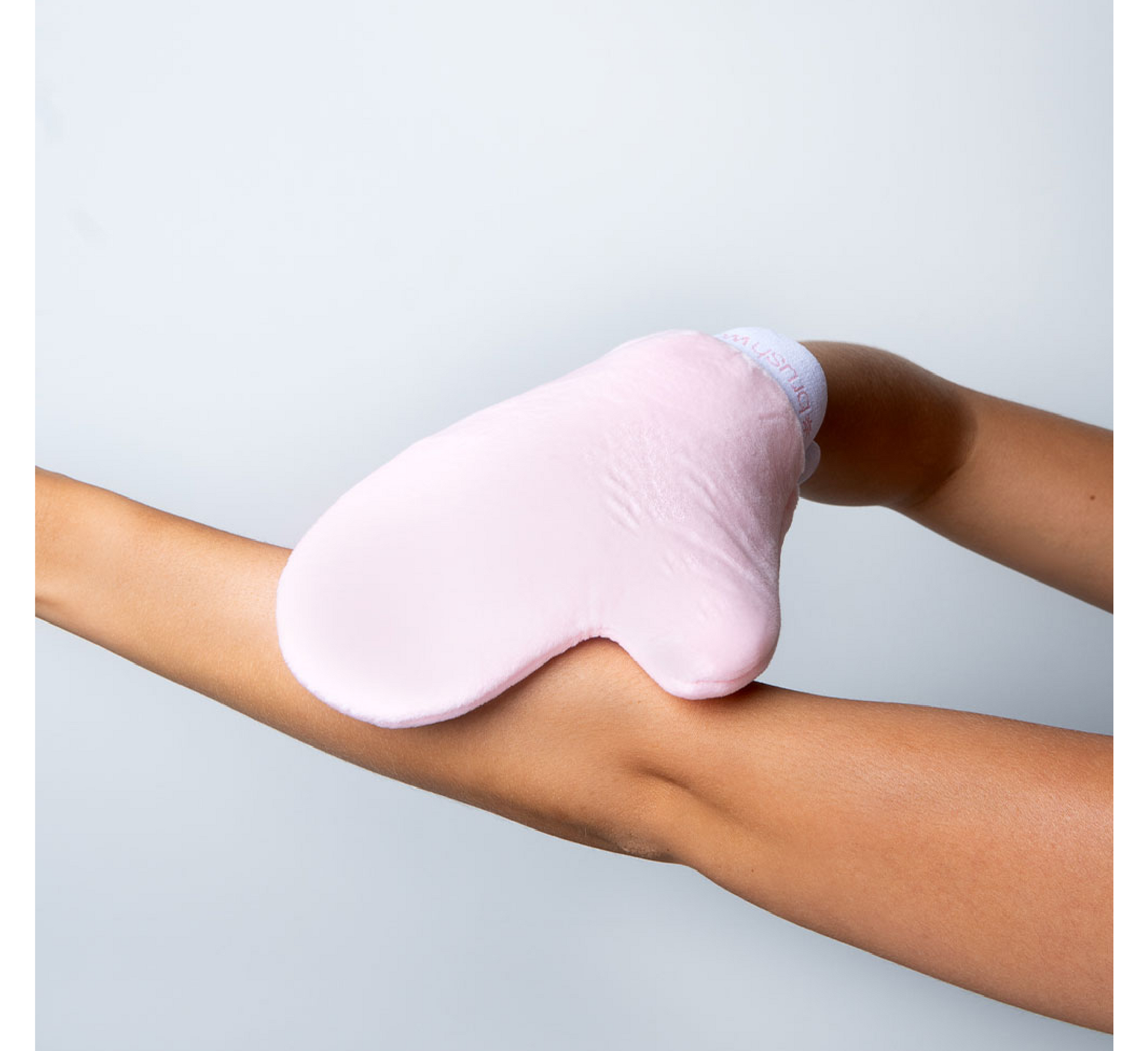 Brushworks Tan Applicator Mitt