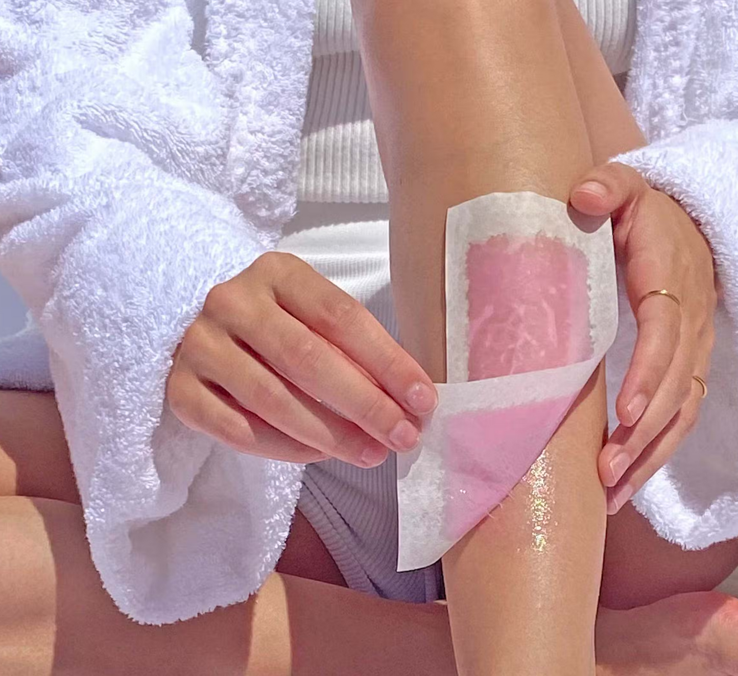 Byphasse Cold Wax Strips Legs & Body Sensitive Skin (24 strips + 4 wipes)