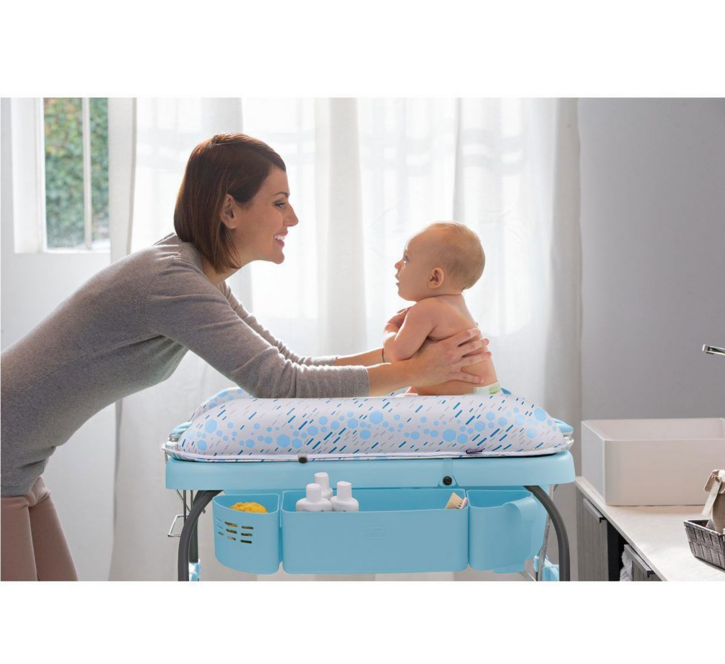 Chicco Cuccle & Bubble Changing Table Baby Bath