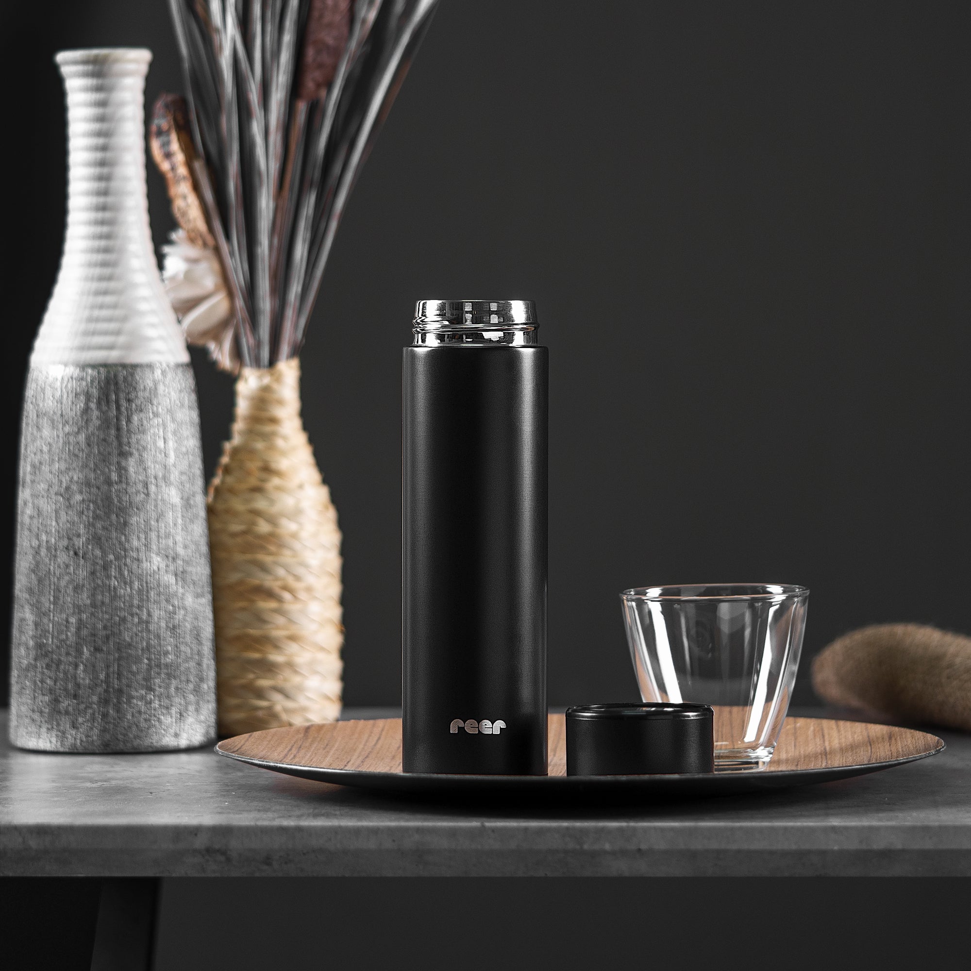 ColourDesign stainless steel vacuum bottle, 450 ml, black