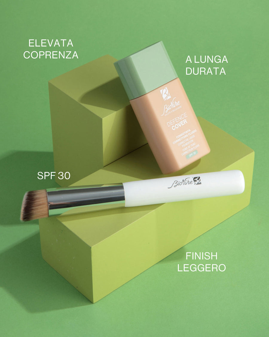 Corrective Fluid Foundation