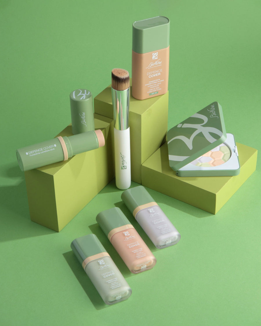 Corrective Fluid Foundation