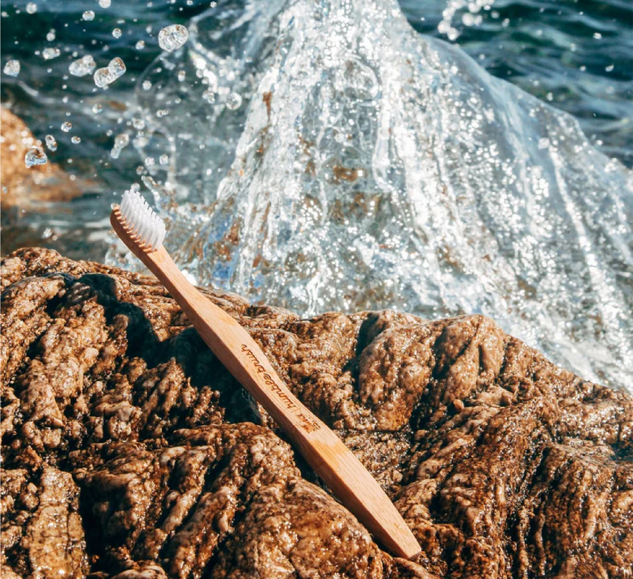 Furçë dhëmbësh Humble Bamboo për të rritur, e mesme