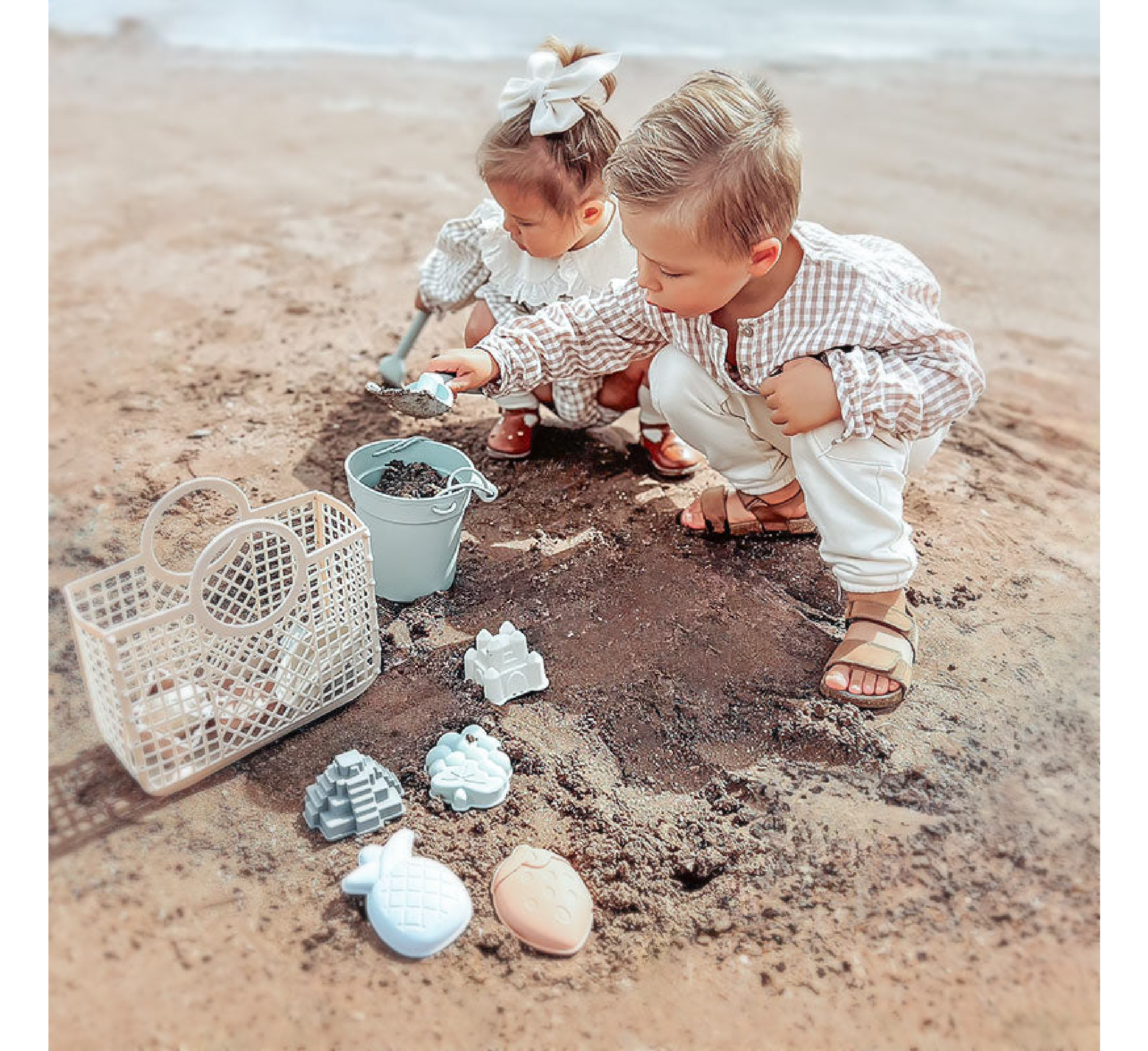 Moonkie Silicone Beach Kids Toy Set (3 Years+)