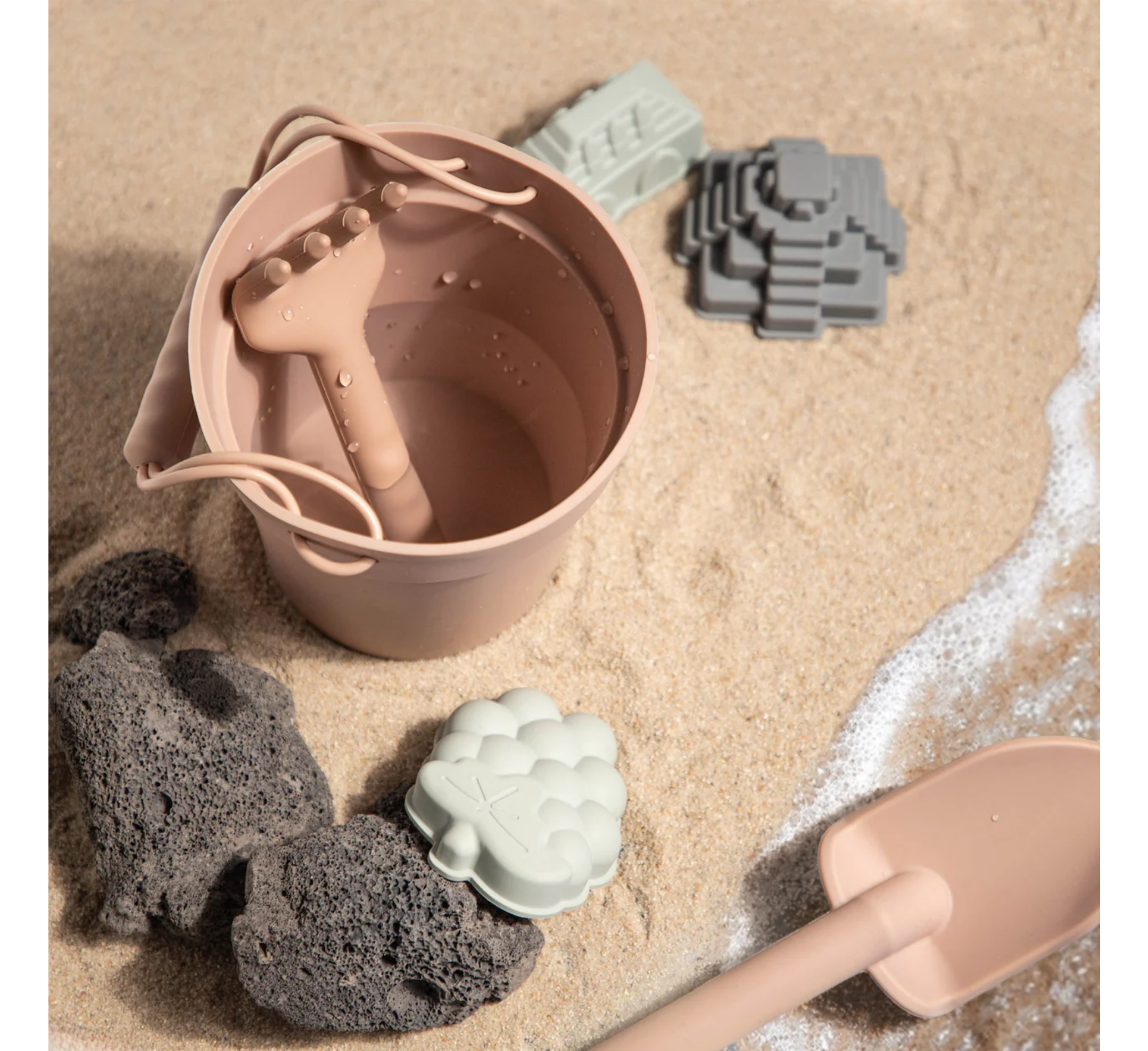 Moonkie Silicone Beach Kids Toy Set (3 Years+)