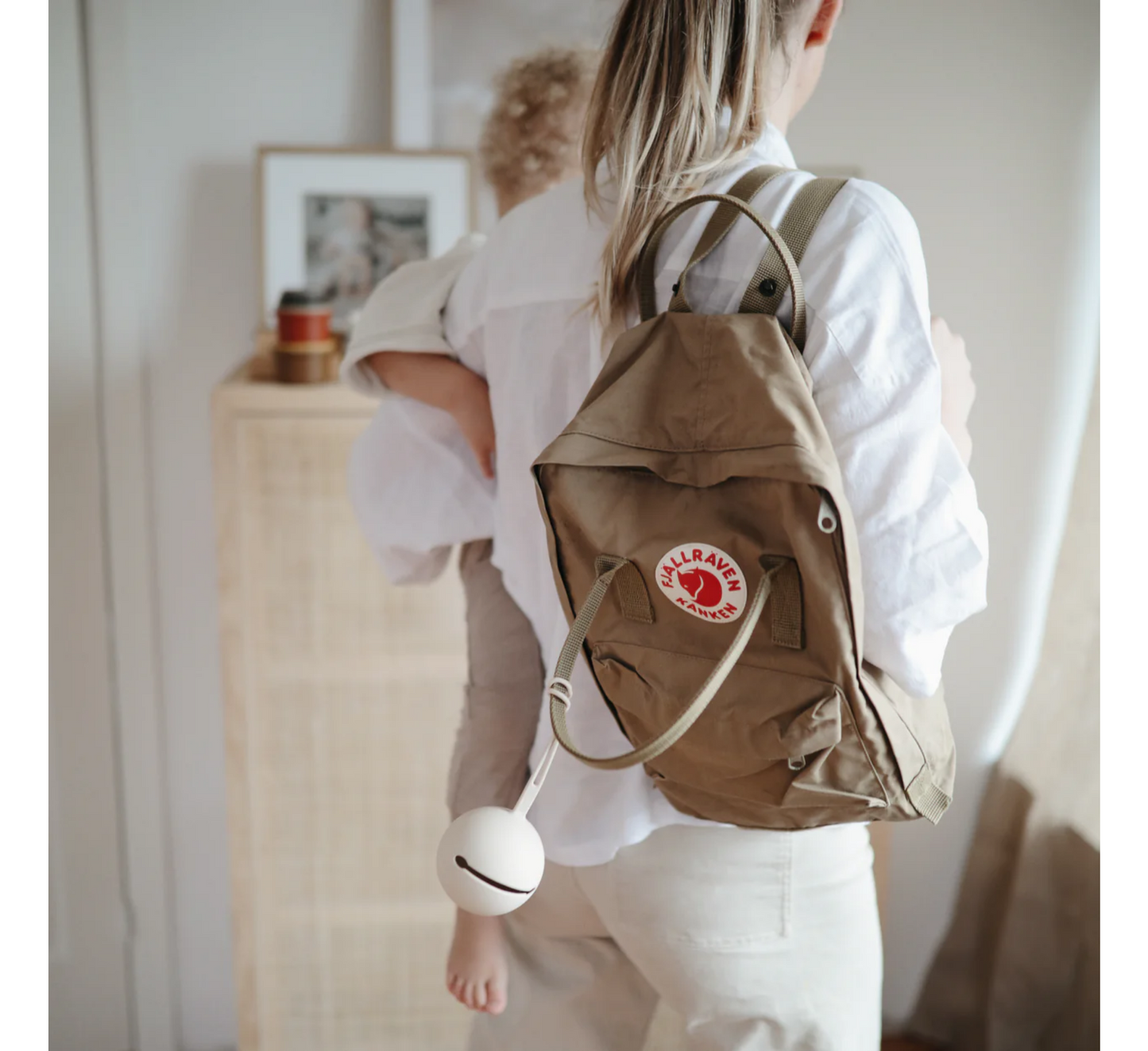 Mbajtëse biberoni prej silikoni për fëmijë Mushie