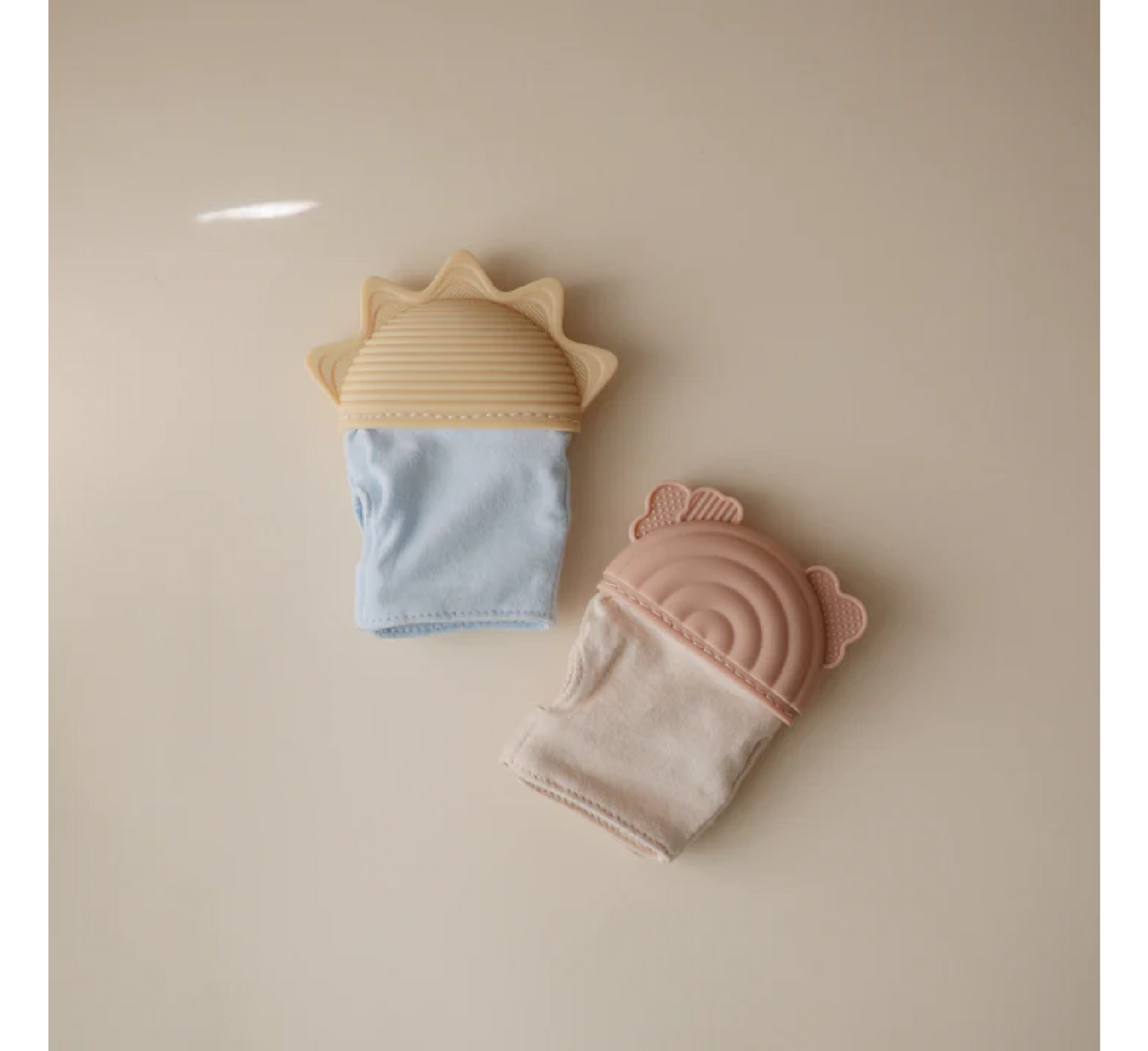 Doreza dhëmbësh Mushie për fëmijë 3 muajsh+