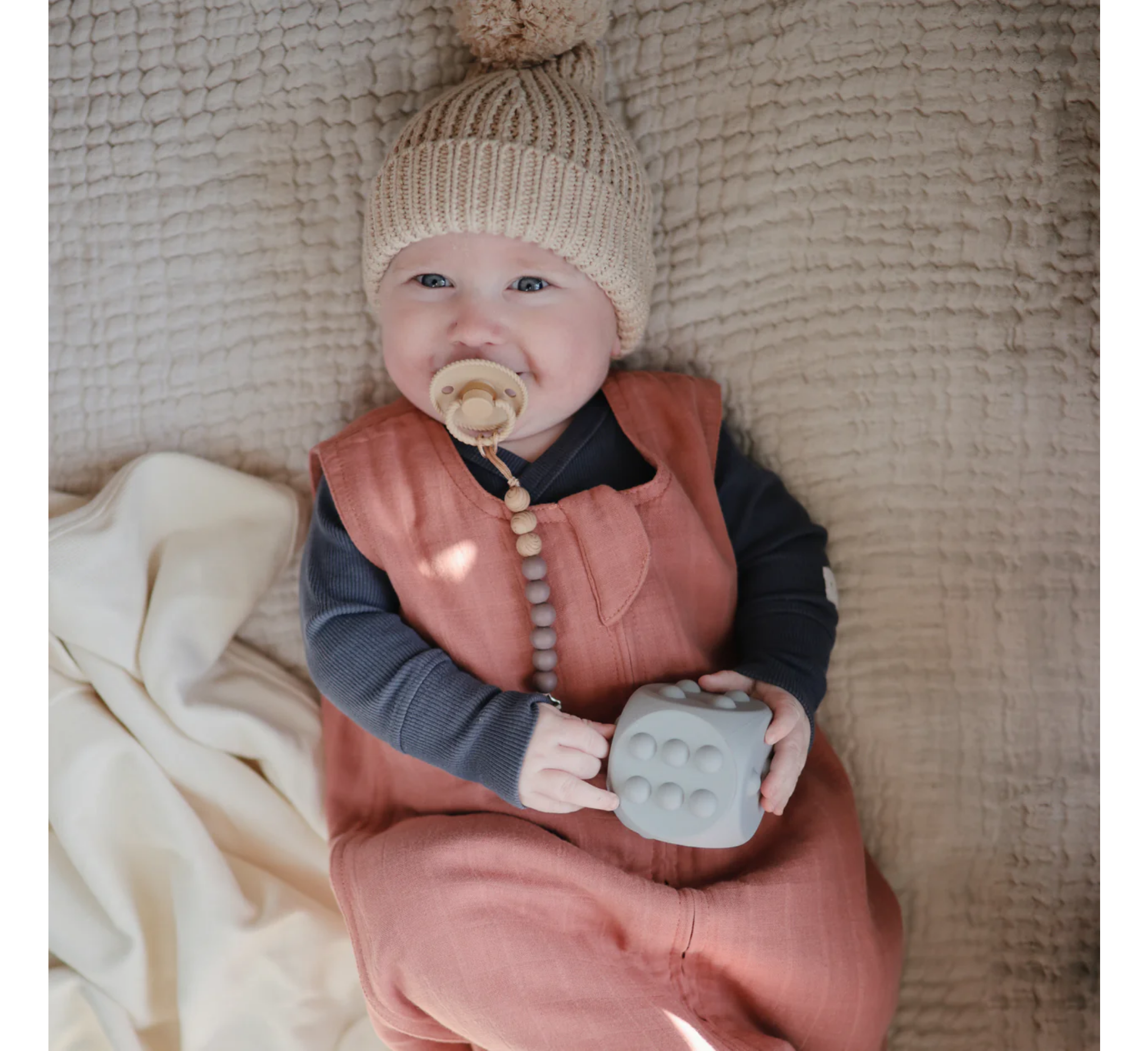 Mushie Silicone Pacifier Clip | Eva