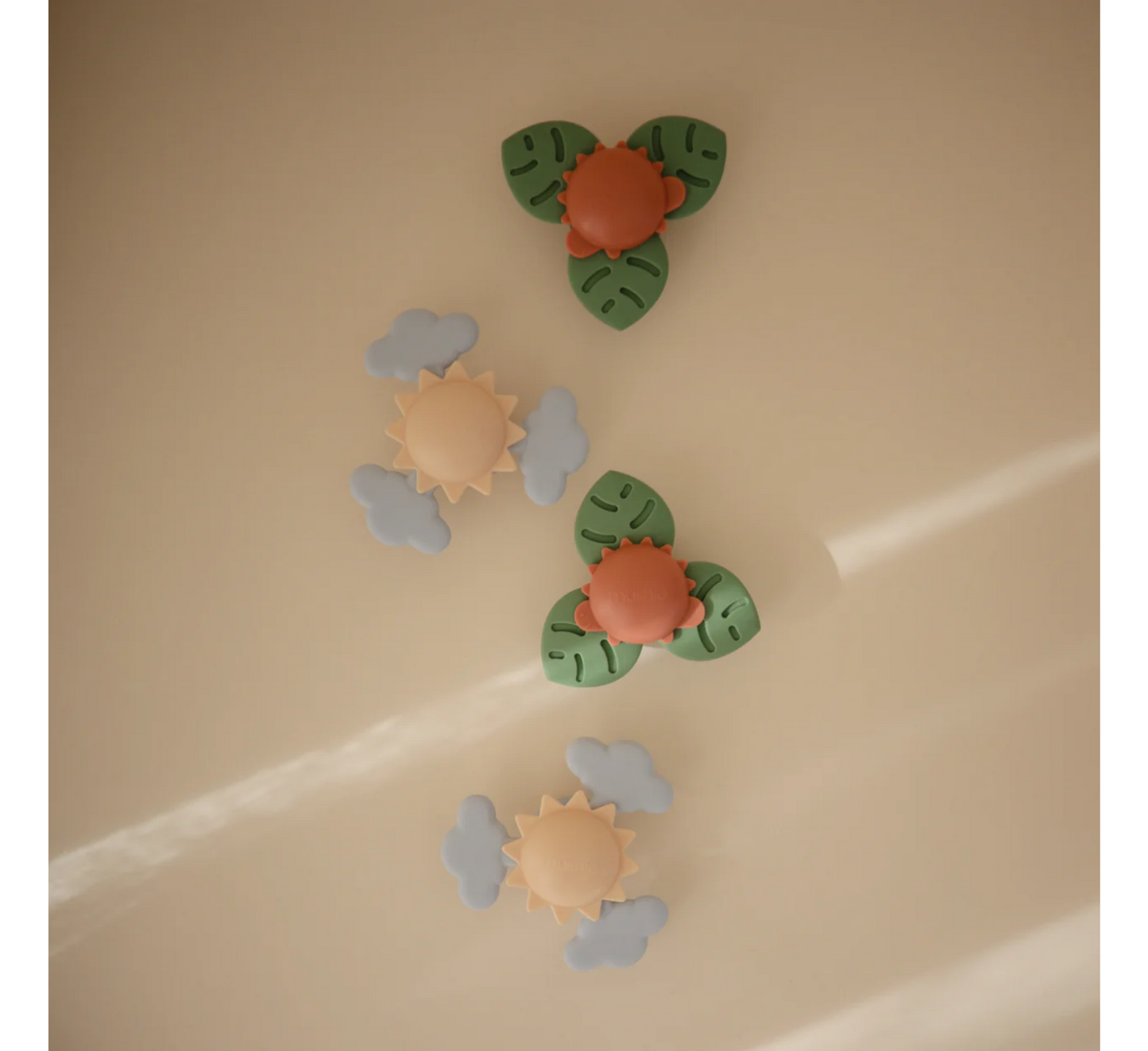 Lodër me thithje Mushie për fëmijë 10+ muajsh