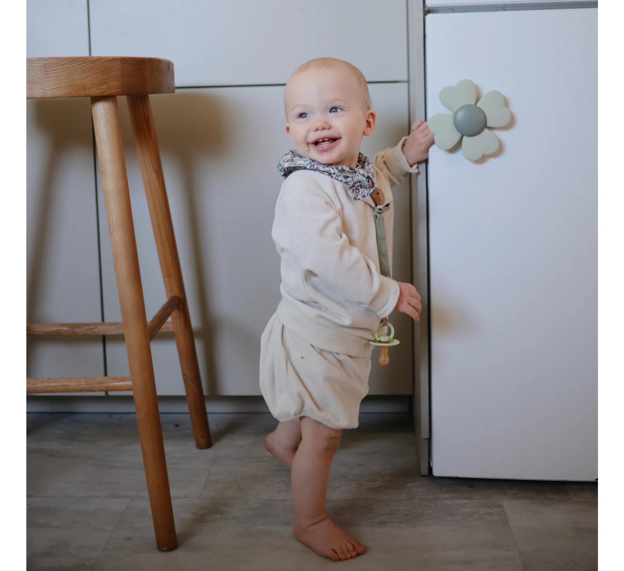 Mushie Suction Spinner Toy 10 Months+