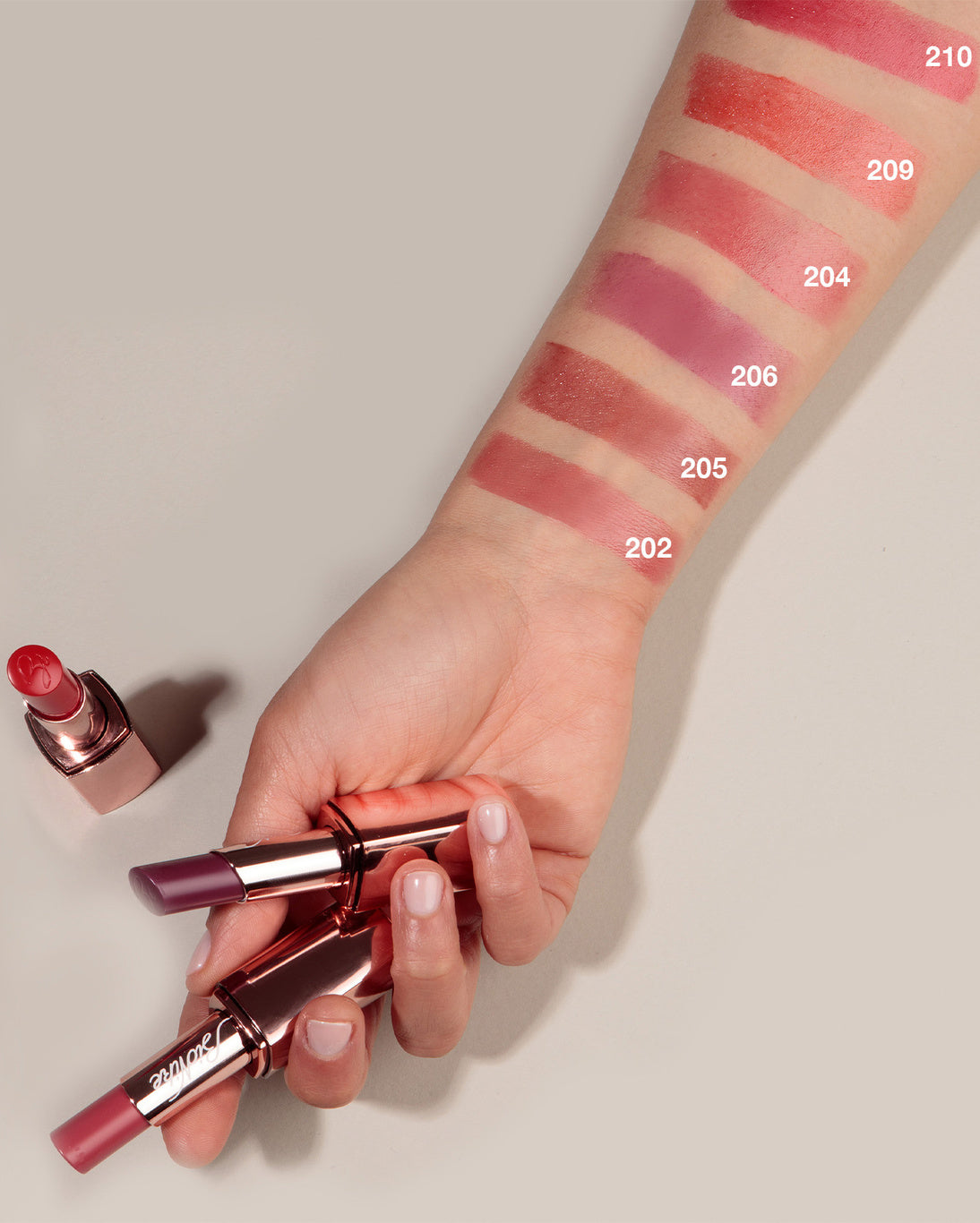 Nutri Shine Glossy Lipstick