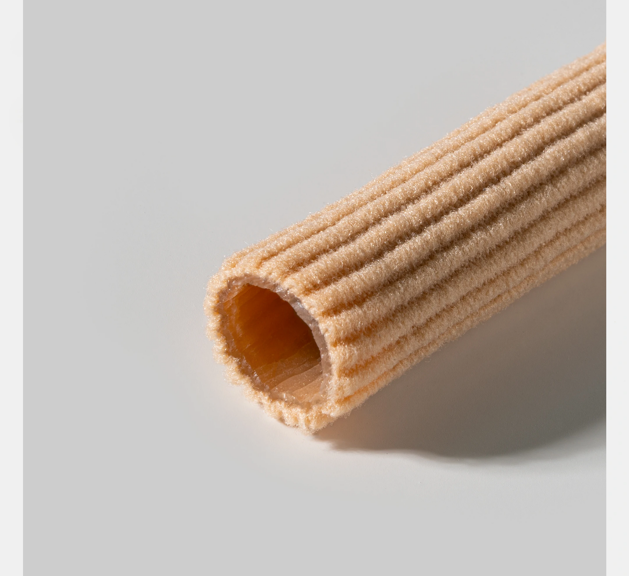 Kapelë mbrojtëse e butë Podia me xhel të mbuluar me pëlhurë *(1 copë një madhësi)