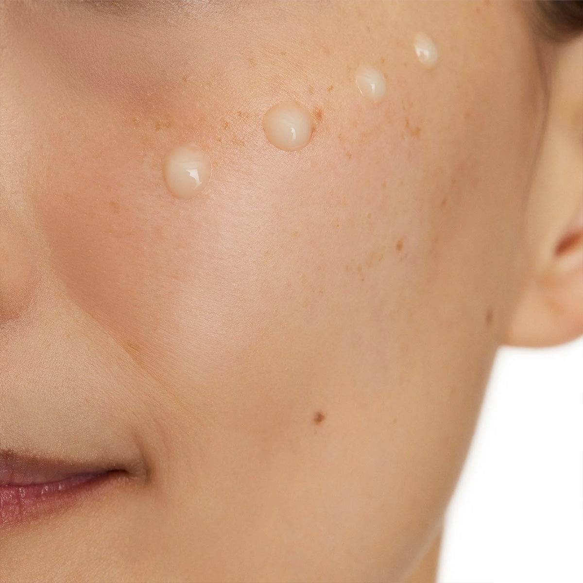 CeraVe - Skin Renewing Vitamin C Serum