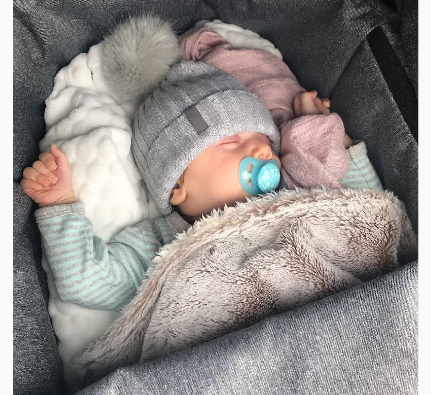 Pako me 2 biberona Twistshake