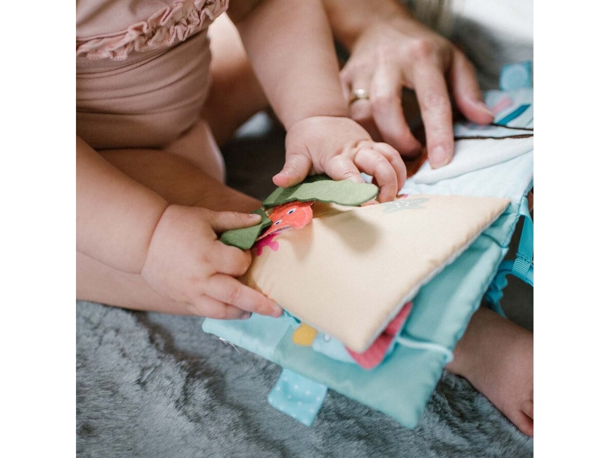 Babyono SEA WORLD sensory book 1532