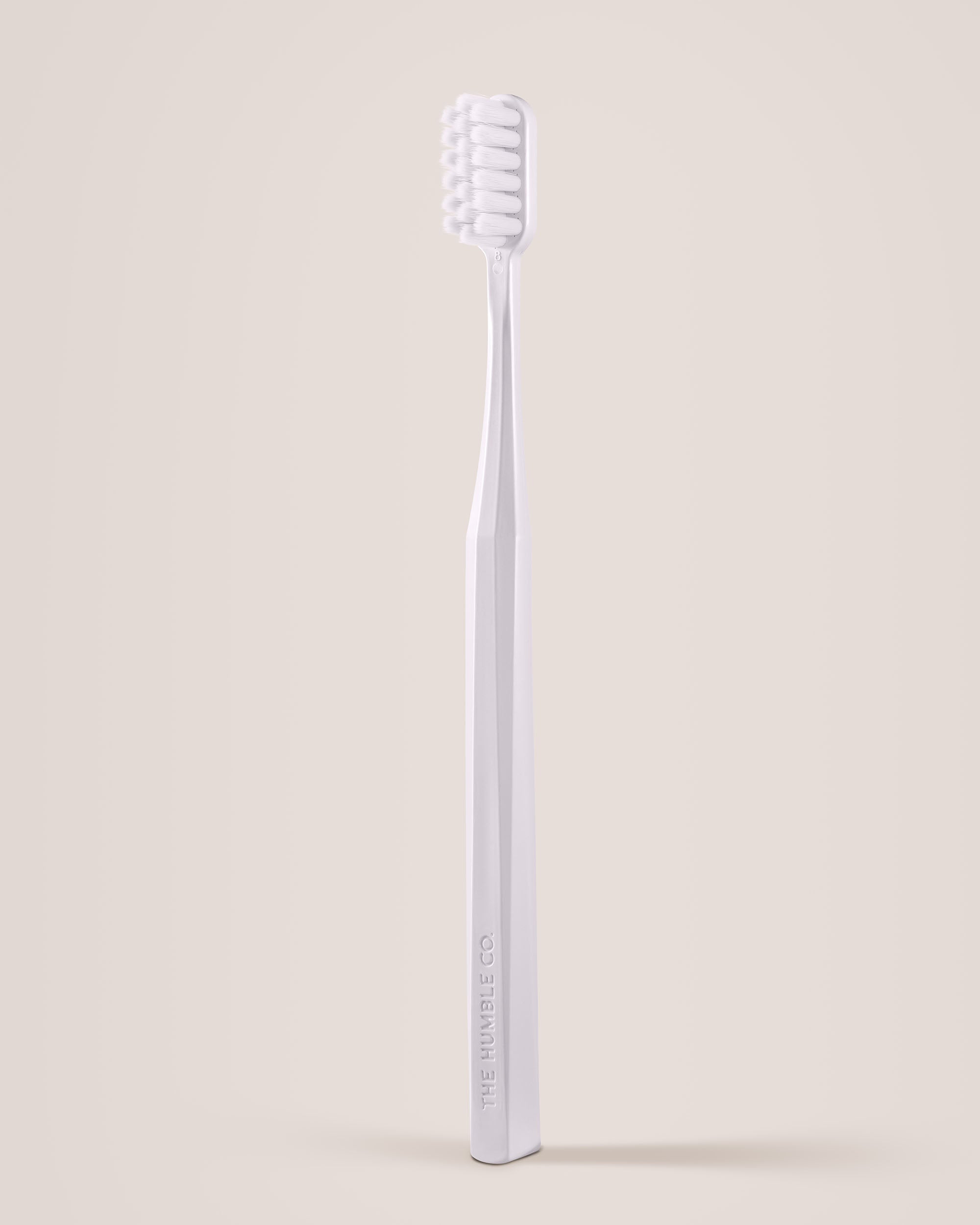 Humble Brush 7K – White