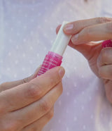 Balsam Buzësh me Ngjyrë Ushqyes me Gjalpë Shea Organike *4.5gr