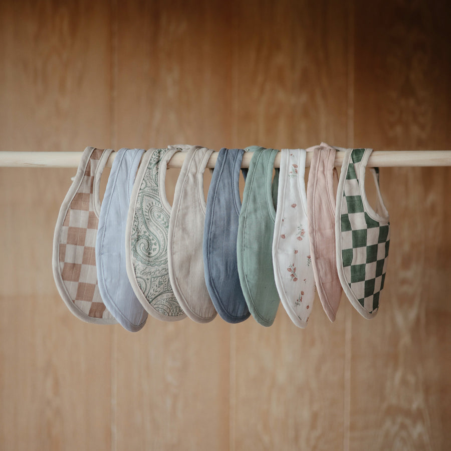 Mushie Muslin Bib